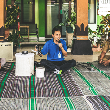 Yusdi, WMP membre du personnel 