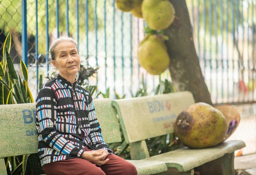 Nguyen Thi Den, dont trois membres de la famille ont contracté la dengue à Thu Dau Mot, Vietnam